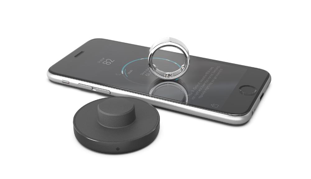 images/oura-ring-app-and-charger-1500x862.jpg